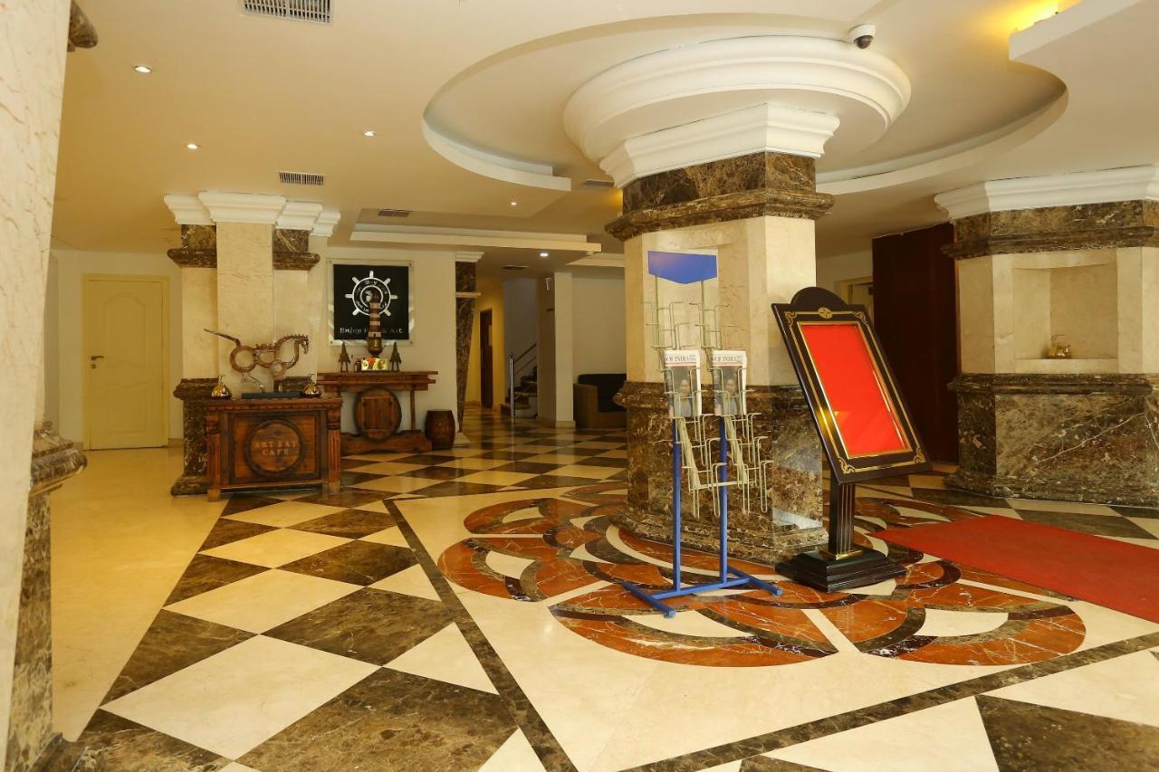 Emarald Hotel Cochin Kochi Exterior foto