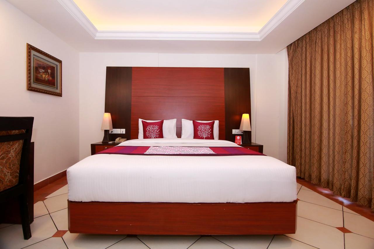 Emarald Hotel Cochin Kochi Exterior foto